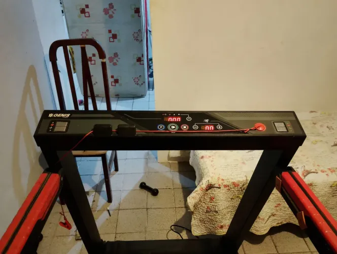 Esteira Elétrica Genis Fitness GT 1000 - 2 HP - 220V