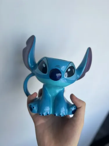 Caneca Estatueta Stitch Observador 3D 250ml Cerâmica