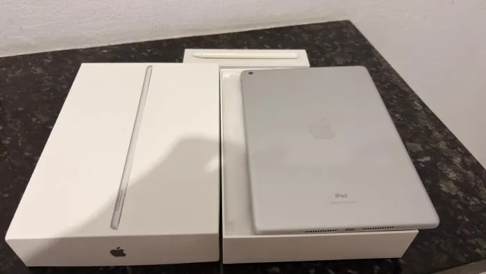 Tablet ipad de 9 geração usado