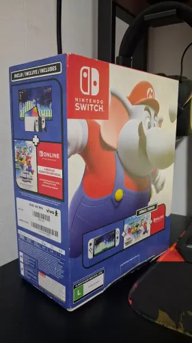 Caixa Nintendo Switch edição Mario Wonder com Acessórios originais