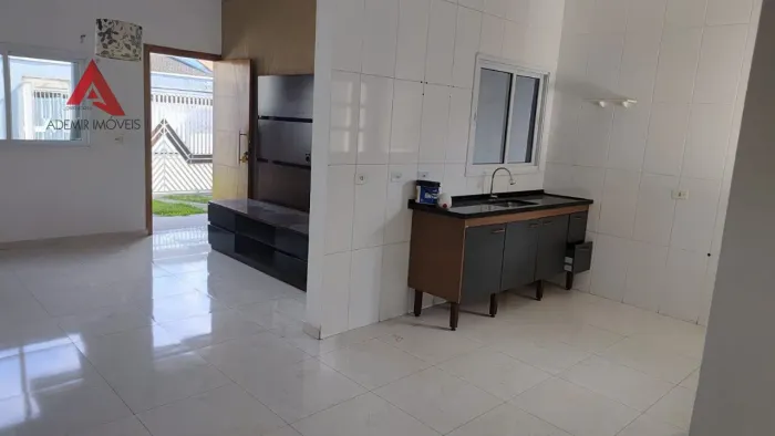 Casa à venda com 3 quartos, sendo 1 suíte, no Parque dos Sinos - Jacareí-SP