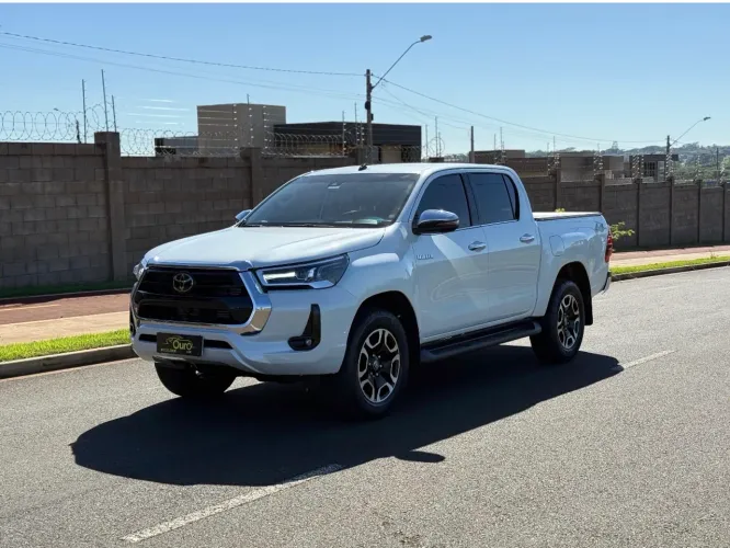 Toyota Hilux CD SRX 4X4 2.8 TDI 16V Diesel Aut. 2024