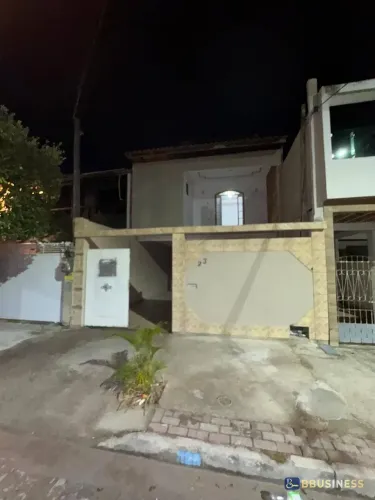 Casa à venda com 4 quartos, sendo 2 suíte - Parque Julião Nogueira, Campos dos Goytacazes,