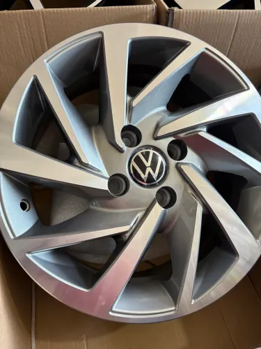 Jogo de rodas r14 nova Volkswagen