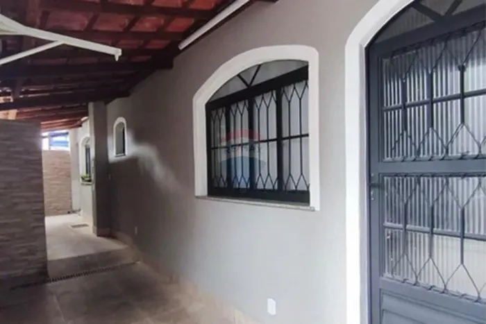 CASA A VENDA, CENTRO 2 QUARTOS, LEGALIZADA E REGISTRADA. RIO BONITO/RJ
