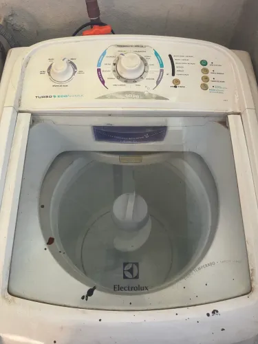 Máquina de lavar 10  k eletrolux 
