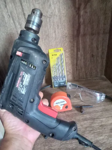 Furadeira de impacto ( Mondial ) 550w .+ Kit 3 peças