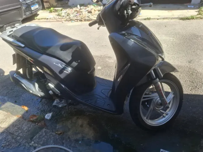 HONDA SH 150i $13.000, aceito cartão
