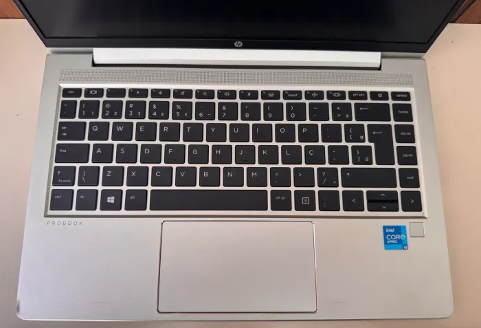 Probook  640 G8 Core i5 8GB 256GB