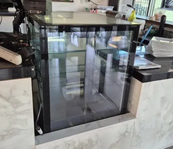 Vitrine Refrigerada Gelopar Modelo 80329.09.2 Comercial GGER-070