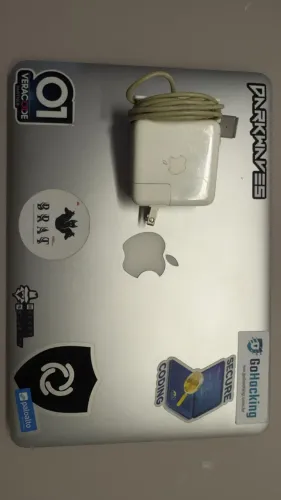 Macbook Pro Retina 13 - Ano 2013 (Intel Core i5 2.4GHz, 8GB RAM, 250SSD)