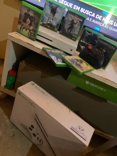 Xbox one s completo com caixa
