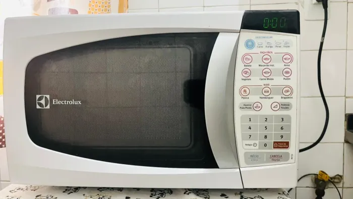Microondas e Sanduicheira