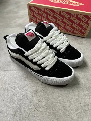 Tênis Vans KNU Skool Unissex Premium Cor: Preto/Branco - Disponível 34 AO 43