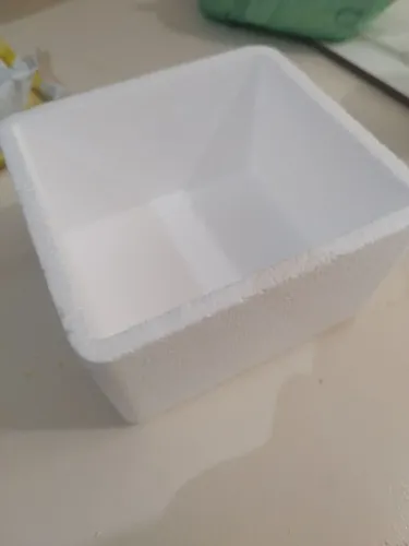 Caixa de isopor de 1,5 Litros 