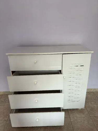 VENDO CÔMODA BRANCA