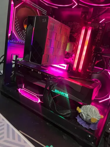 Placa de vídeo AMD Radeon RX 7600 Gaming OC 8GB
