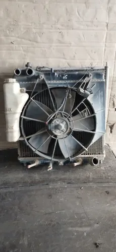 KIT RADIADOR HONDA FIT ALTOMATICO 2003 A 2007 ORIGINAL