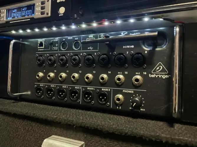 Mesa Digital Behringer XR16