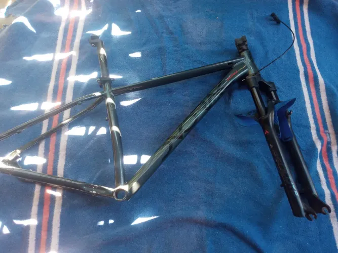 Quadro + suspensão 29