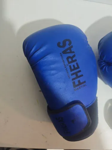 Luva de box fheras 14 oz - usado 8 vezes ou menos
