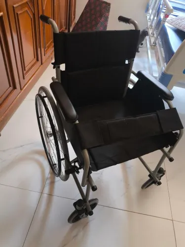 CADEIRA DE RODAS