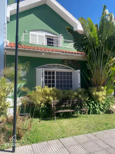 Casa Sobrado no Condomínio Aldo Locatelli - Centro - Pelotas/RS