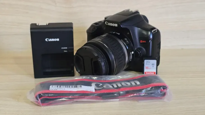 CANON T6 + LENTE 18-55MM OBTURADOR NOVO