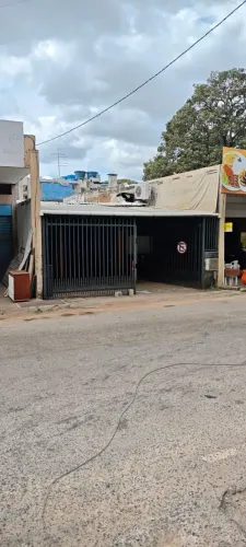 Galpão/Depósito/Armazém para aluguel possui 90 metros quadrados