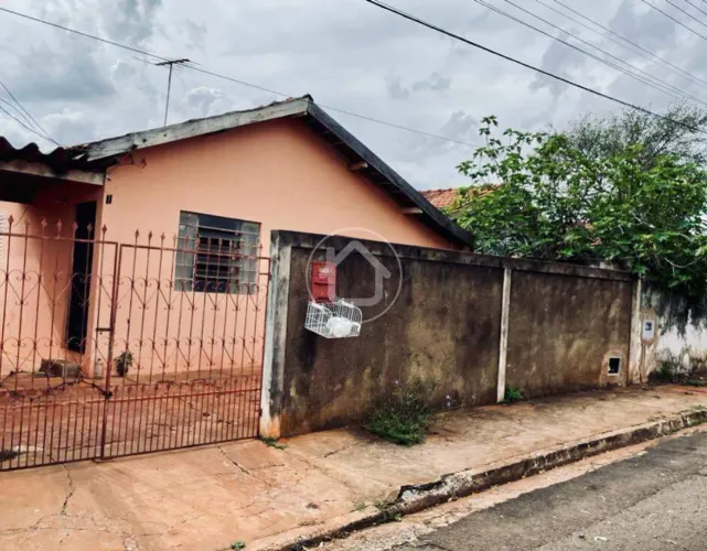 CASA NO ROUXINOIS