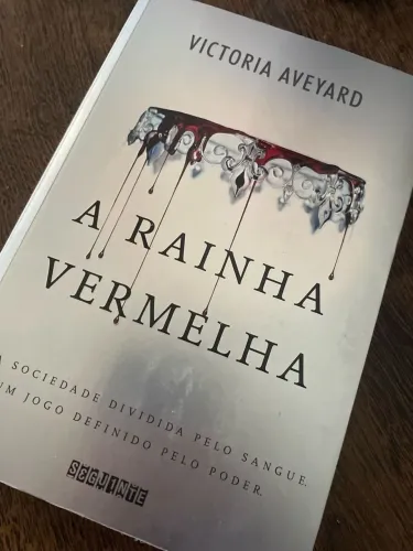 Livro a Rainha vermelha