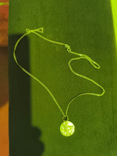 Cordão com pingente romanel de São Jorge