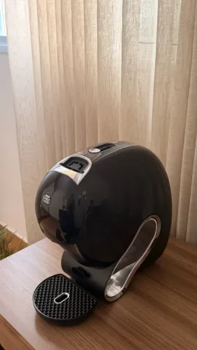 Nescafé Dolce Gusto NEO preta