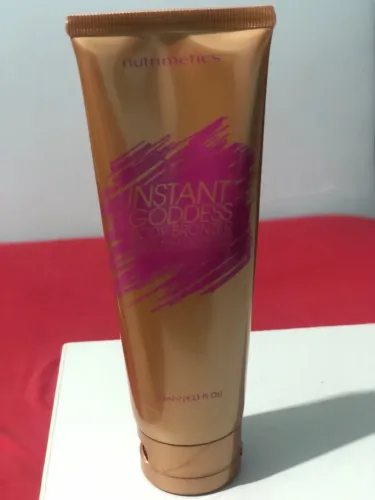 Nutrimetics - Instant Goddes Body bronzer