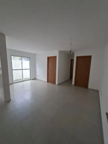 2 Quartos com Área Externa  Próx. Praia + BR-230  R$ 295 mil
