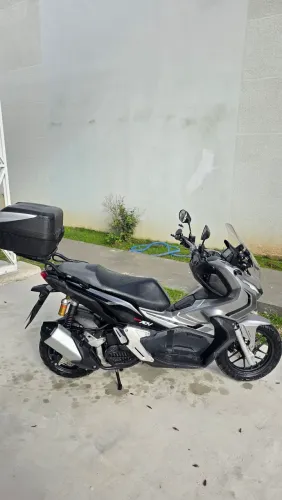 Adv 150 com apenas 2000km