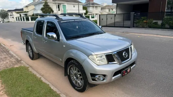 Nissan Frontier SL CD 4X4 2.5tb Diesel AUT 2014