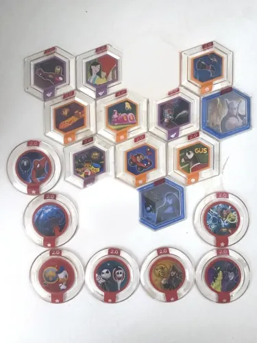 Lote 18 Power Discs Disney Infinity 2.0 + estojo Marvel