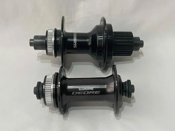 Par Cubo Shimano Dian. Deore Tras. Microspline 32F Disco NOVO