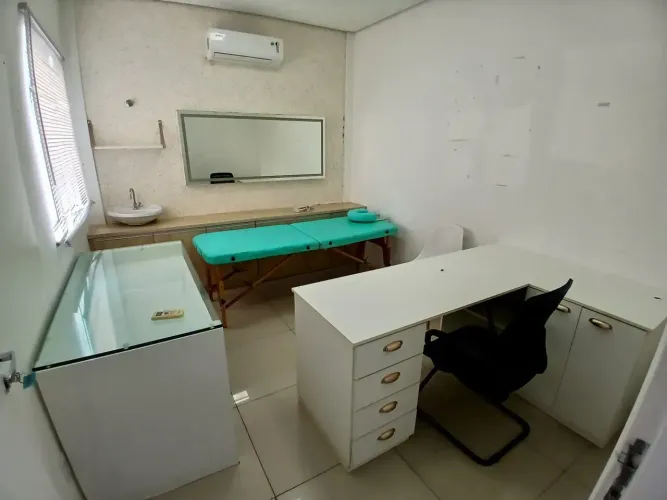 Alugo Salas Mobiliadas no Vinhais (Várias Especialidades)