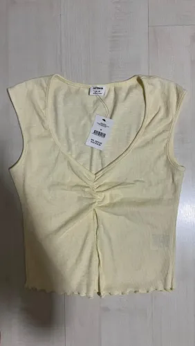 Blusa amarela com abertura frontal da Cotton On, nova e ainda com etiqueta
