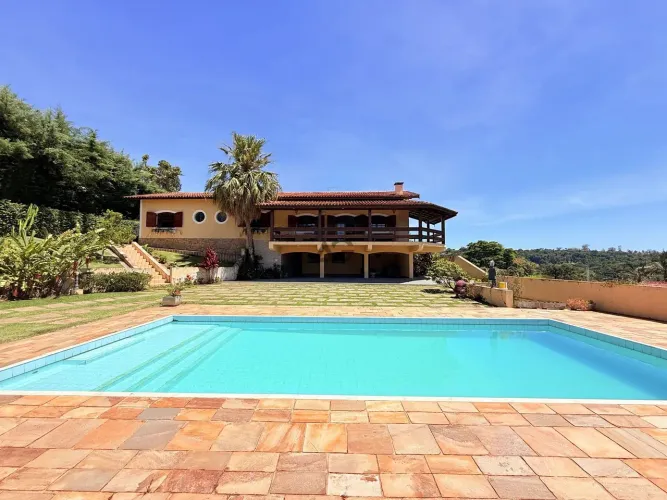 Casa | Alto Padrão | Lazer Completo e Vista Panorâmica | em Serra Negra-SP