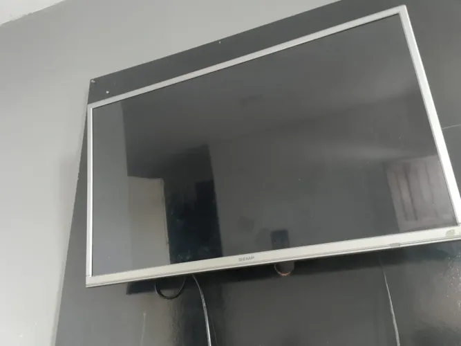 Tv Smart 32 Polegadas SEMP toda ok