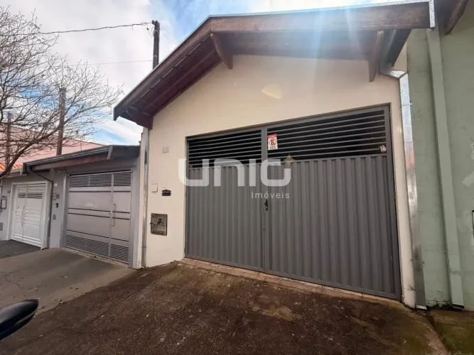 Casa à Venda com 2 dormitórios e 2 vagas no Bairro Pompéia em Piracicaba REF: CA4074