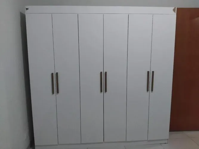 Vendo guarda roupa usado bem conservado entrega e montagem grátis