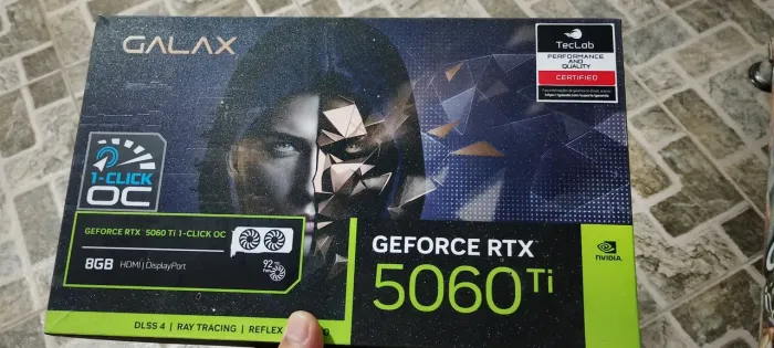 Rtx 5060 ti 8 GB DDR7 troco na 5070 ti Rtx 4070 super RX7900 