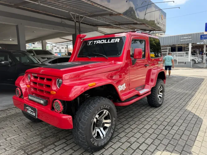 Troller T-4 4X4 2.8 TB Int. Cap. Rígida Diesel 2004