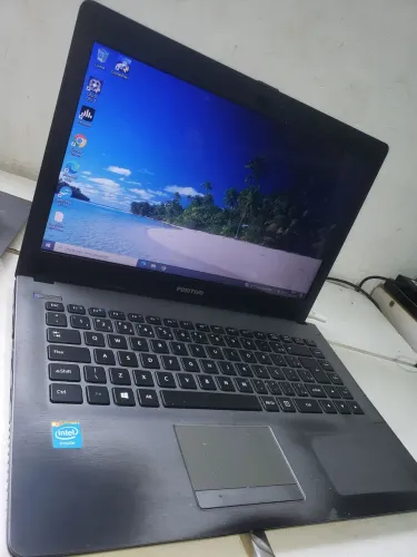 Vendo Notebook Positivo/ Intel dual core/ Bateria boa/ 500 Gigas HD/ 4 Gigas memória 