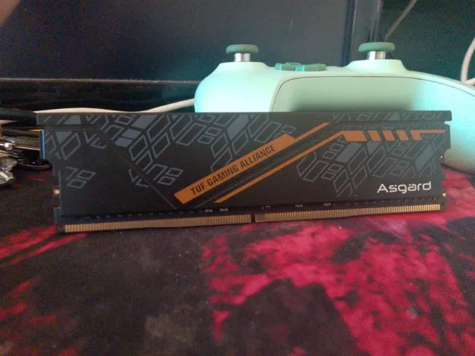TROCO 1x16GB RAM, ASGARD 3200MHZ POR 2 PENTES DE 8gb