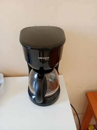 Cafeteira Lenoxx semi nova